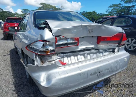 2001 Honda Accord Value Package from USA, damaged, VIN 1HGCF86681A041740